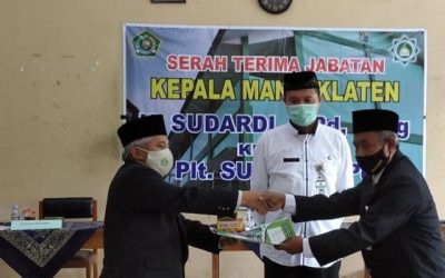 Resmi, Serah Terima Jabatan Kepala Madrasah